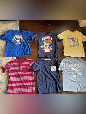 Kids Short Sleeve Bundle- Size 7
